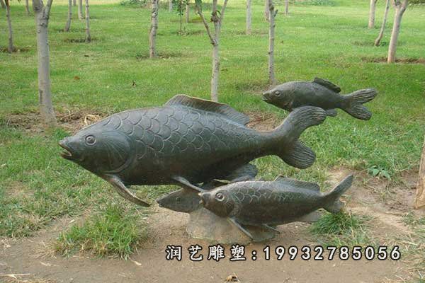 铜雕园林鱼雕塑