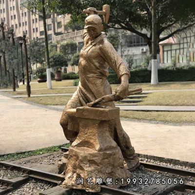 游乐场工人铜雕